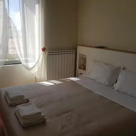 Bed and breakfast Virginrooms Nápoles